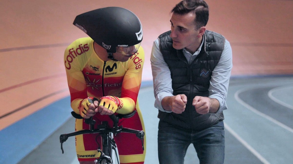 UCV_svm's tweet photo. Los alumnos del Grado en @CAFDucv han recibido unas sesiones teórico-prácticas sobre la influencia de la dinámica de fluidos en el rendimiento deportivo que han puesto en práctica junto al ciclista paralímpico Maurice Eckhard https://t.co/KnqP04rqSu https://t.co/hkZ10eO8if