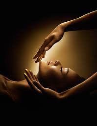 Decleor's Award Winning '#VitaminGlow' Facial available at Homefield