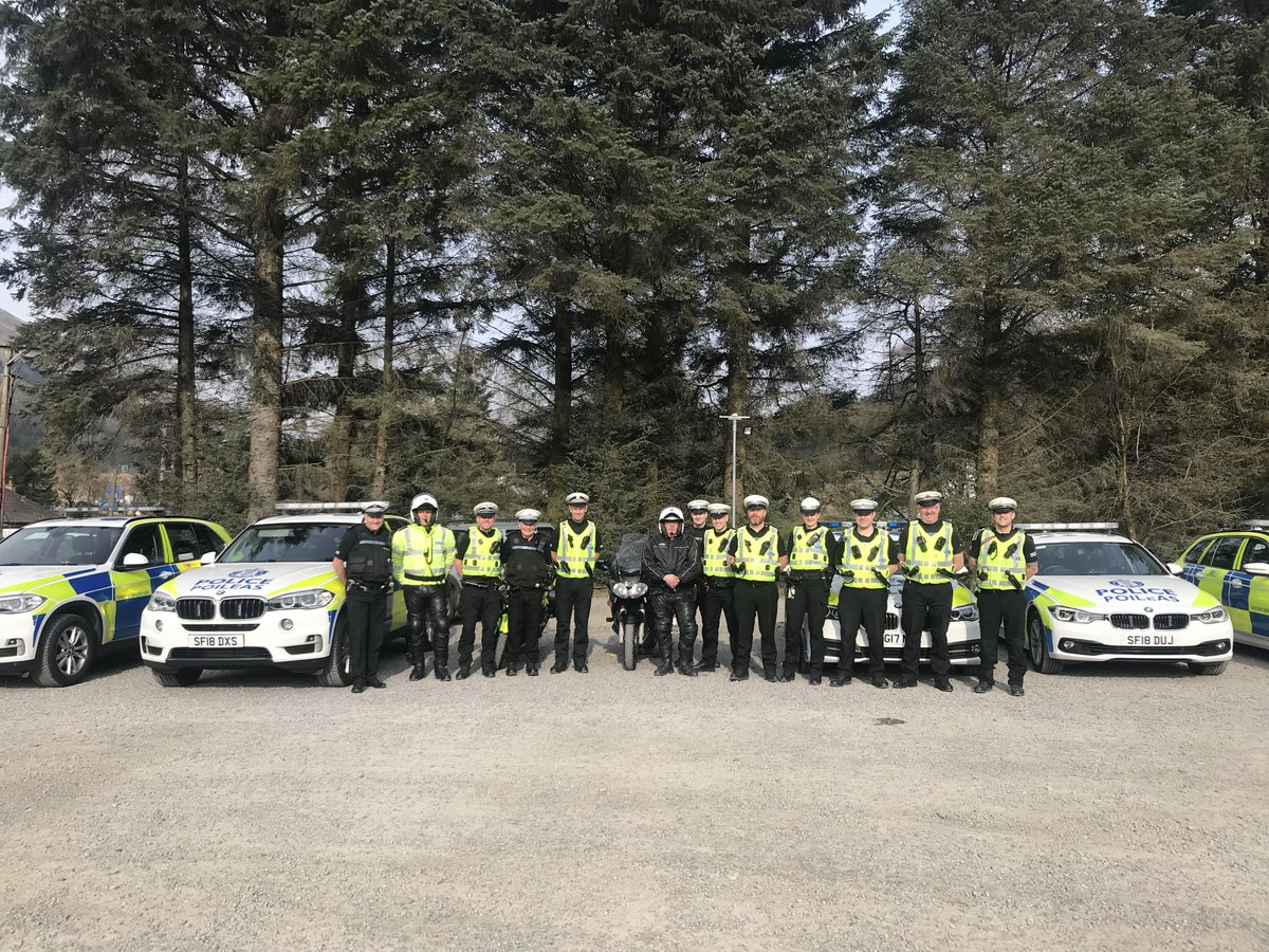 PSOSRoads's tweet photo. Over the Easter weekend officers from #RPWEST #RPEAST & #RPNORTH carried out a joint motorcycle action plan. The sun saw a large amount of bikers out on the road & most riders behaved themselves. We'll be out & about again this coming weekend. Ride responsibly & #ThinkBike https://t.co/X5yu96qTsk
