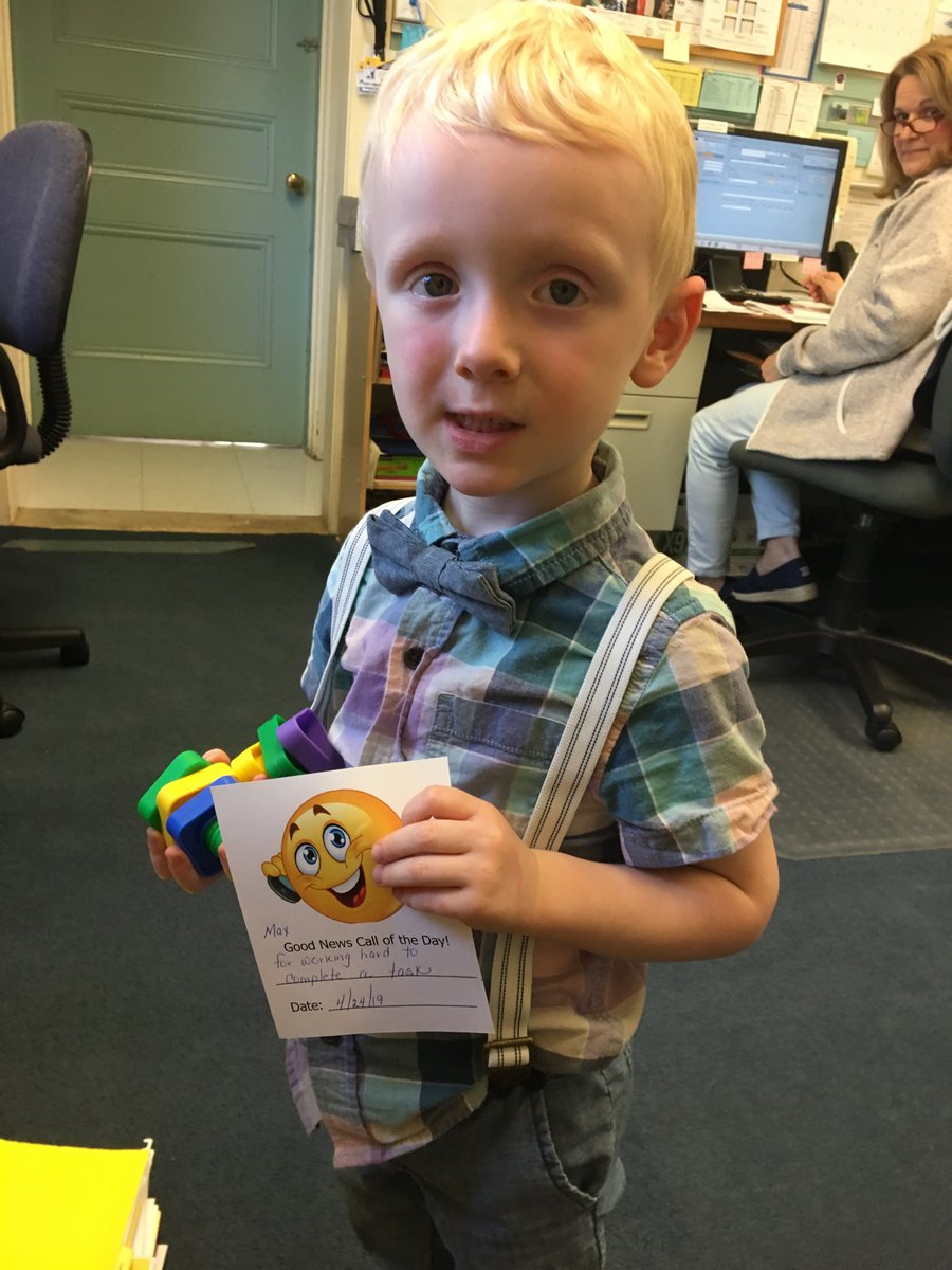 We had a “good news call of the day” today!  This student worked hard at completing a fine motor task independently!  So proud of him! ⁦<a href="/kpoissonbbc/">Kristen Poisson</a>⁩ ⁦<a href="/kcrebasehps/">Karen Crebase</a>⁩ ⁦<a href="/mgosselinbbc/">Martha Gosselin</a>⁩