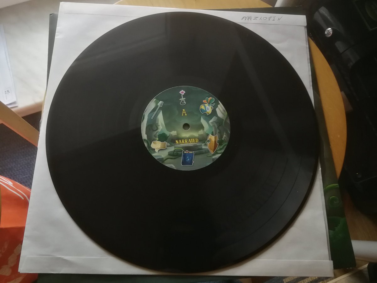 Jyc_Row's tweet photo. Heeeeeey y'all, look what arrived in the mail today!
#brony #heroesep #vinyl #vinylcollection https://t.co/a54CLQCUgL