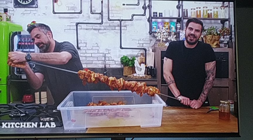 coold1va's tweet image. Κρατάμε τις τελευταίες σημειώσεις 😏 #kitchenlab