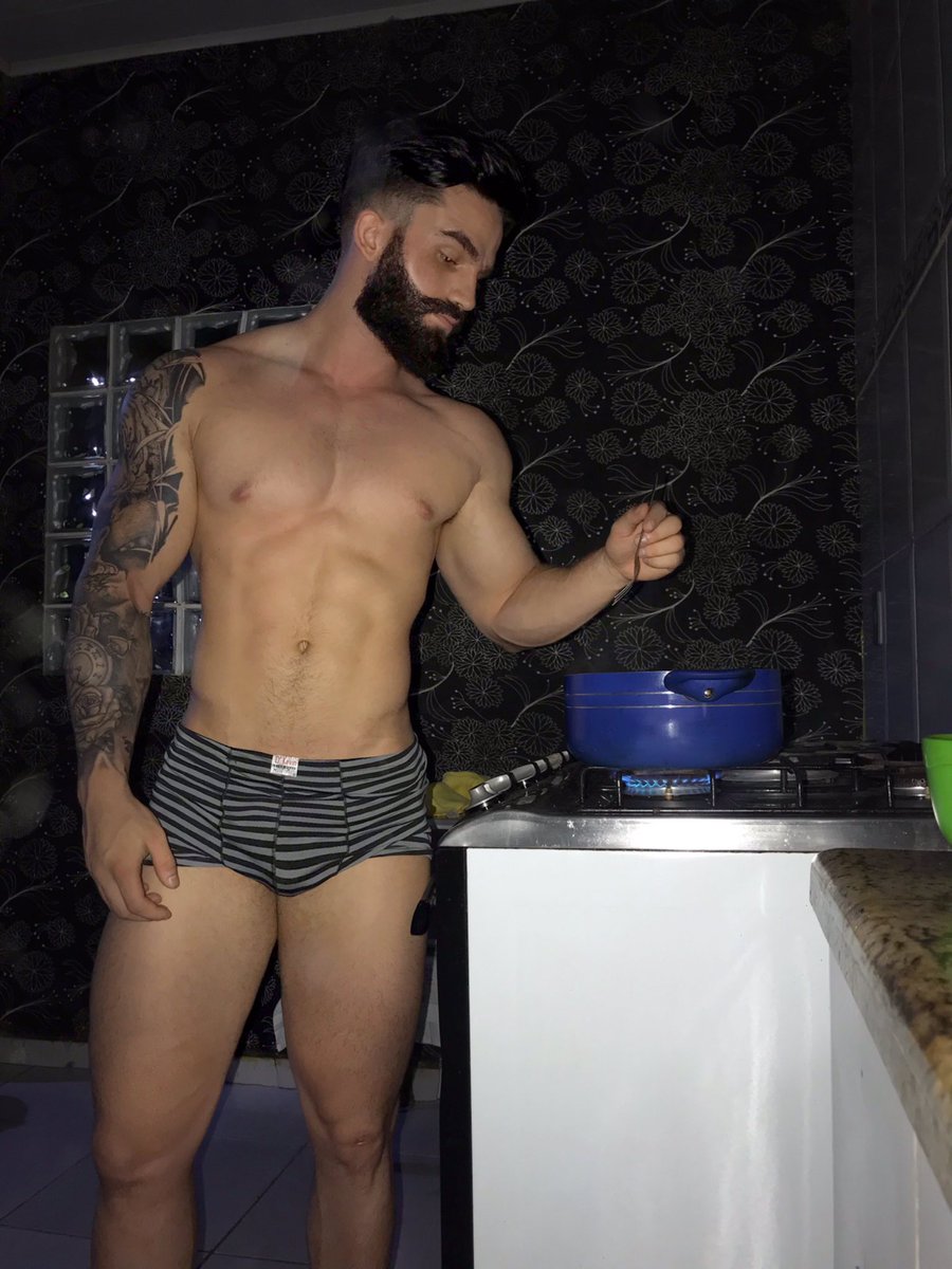 wesleyHS2's tweet photo. Já almoçaram? 👀 https://t.co/9ajWDs28zA