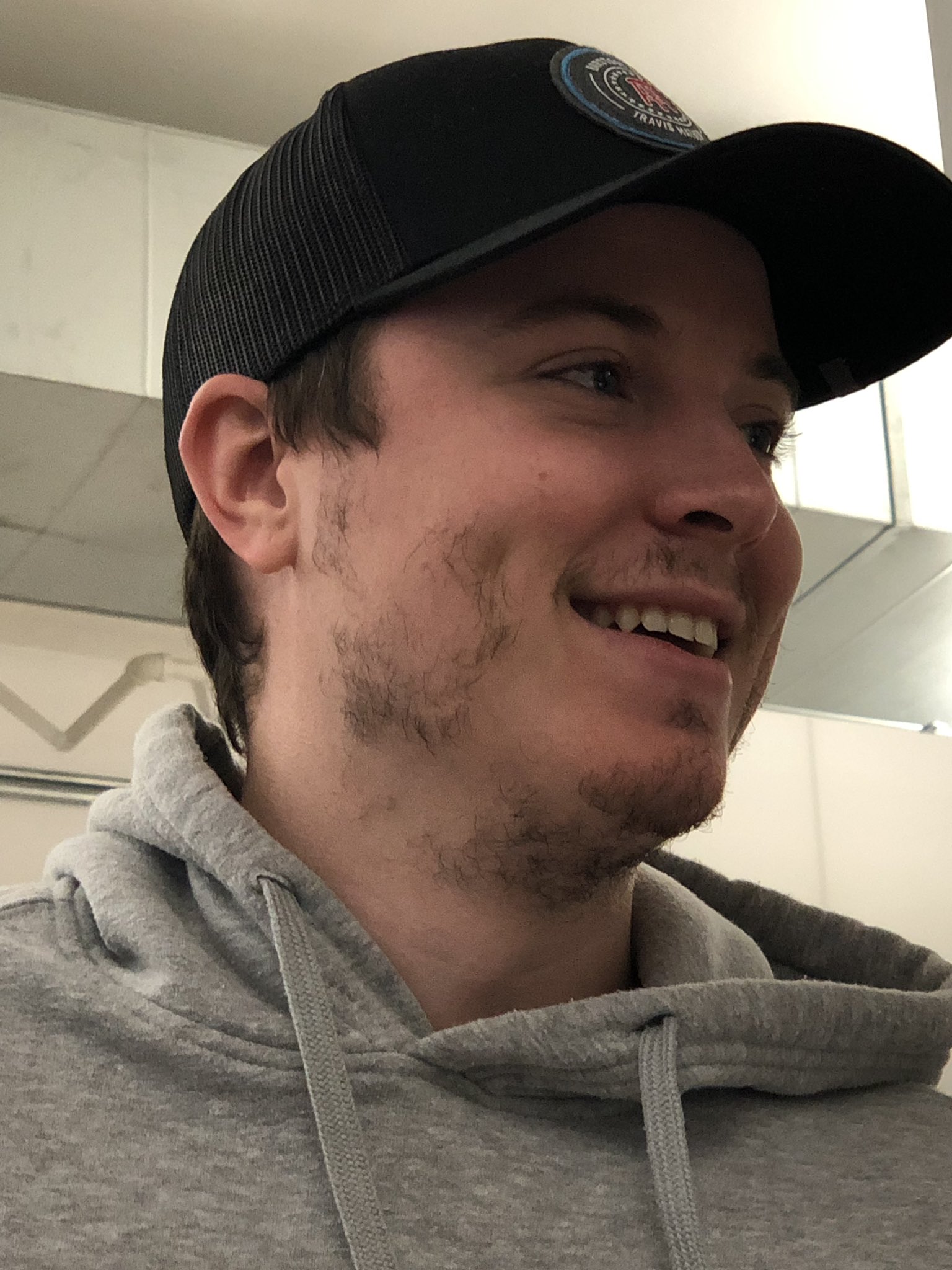 Ria on Twitter: "Frankie Borrelli has pubes growing on his face  https://t.co/U7TgrlqycL" / Twitter