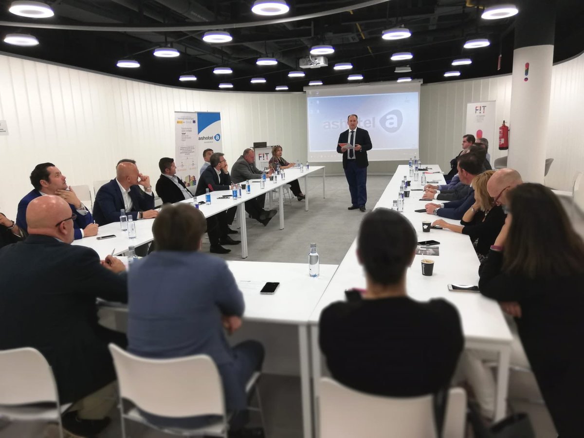 RicardoFPA's tweet photo. Esta tarde reunión con junta directiva @Ashotel para exponerles nuestras líneas #turismo programa nacional y para Canarias #economia #empleo #infrestructuras #promocion #conectividad https://t.co/58GvRTFK60