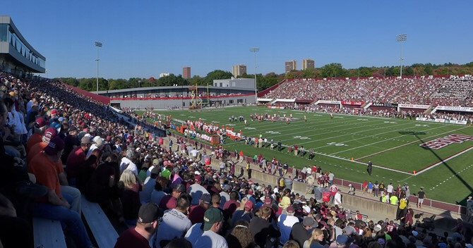 bmocj77's tweet photo. Honored to earn an offer from UMASS! Thank you @CoachMirando for the believing in me! https://t.co/uuGdaDjUl4
