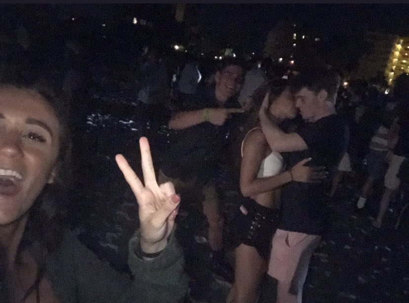 SiestaKey19's tweet photo. https://t.co/mSzENcjwfi