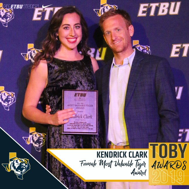 ETBU_WBSK's tweet photo. ICYMI: #TobyAwards19 🏆
➡️ Female Most Valuable Tiger Award
➡️ Kendrick Clark (@kendrick___lane) https://t.co/JLdzruoAu0