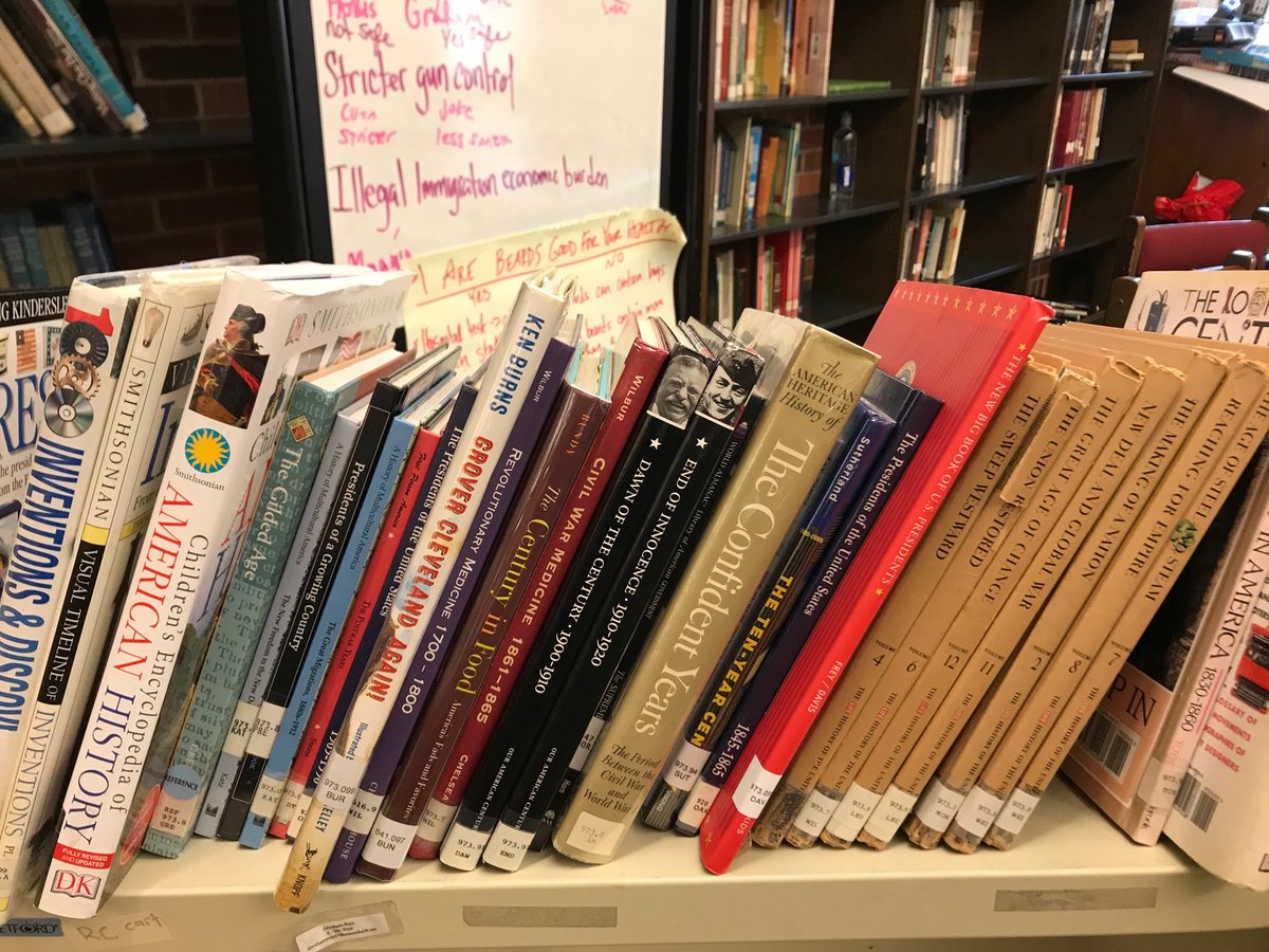 lookitup1514's tweet photo. Happy to have ⁦@teamdiscover36⁩ seventh graders in the RC this week for presidential era research!  #researchisfun #WE36 #cwpride36 #lesstalkmoreresearch https://t.co/2swXgDGjjC