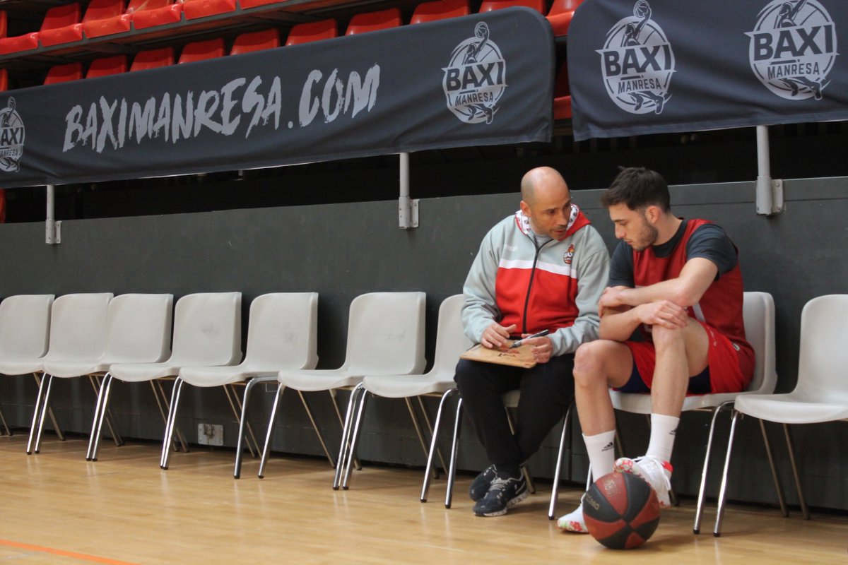 BasquetManresa's tweet photo. 🏠 Sergi Garcia ja és al Nou Congost
💪 Toca treballar i adaptar-se al BAXI #Manresa

🏠 @Sergi_Garcia10 ya está en el Nou Congost
💪 Toca trabajar y adaptarse al @BAXI_ES Manresa

#SOMHIManresa #PITiCONGOST https://t.co/o9wVnNmFKj
