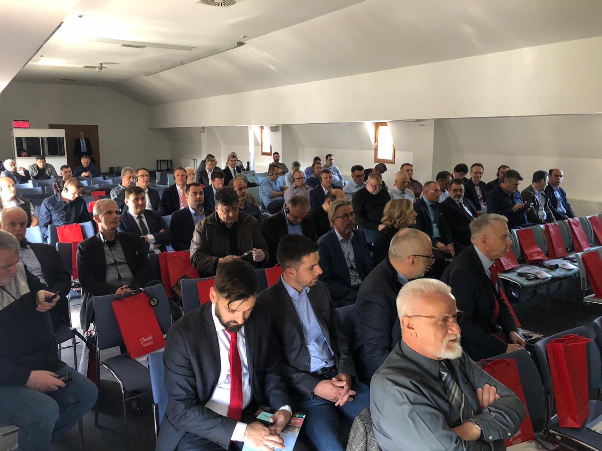 DKAmbSerbia's tweet photo. We took part in opening of 7th Biannual Serbian-Danish District Heating Days, invited by Danish Board of District Heating #DBDH
Great discussions and potential project ideas! 🇩🇰🇷🇸
#Serbia #Denmark #districtheating https://t.co/wqojIInXMt