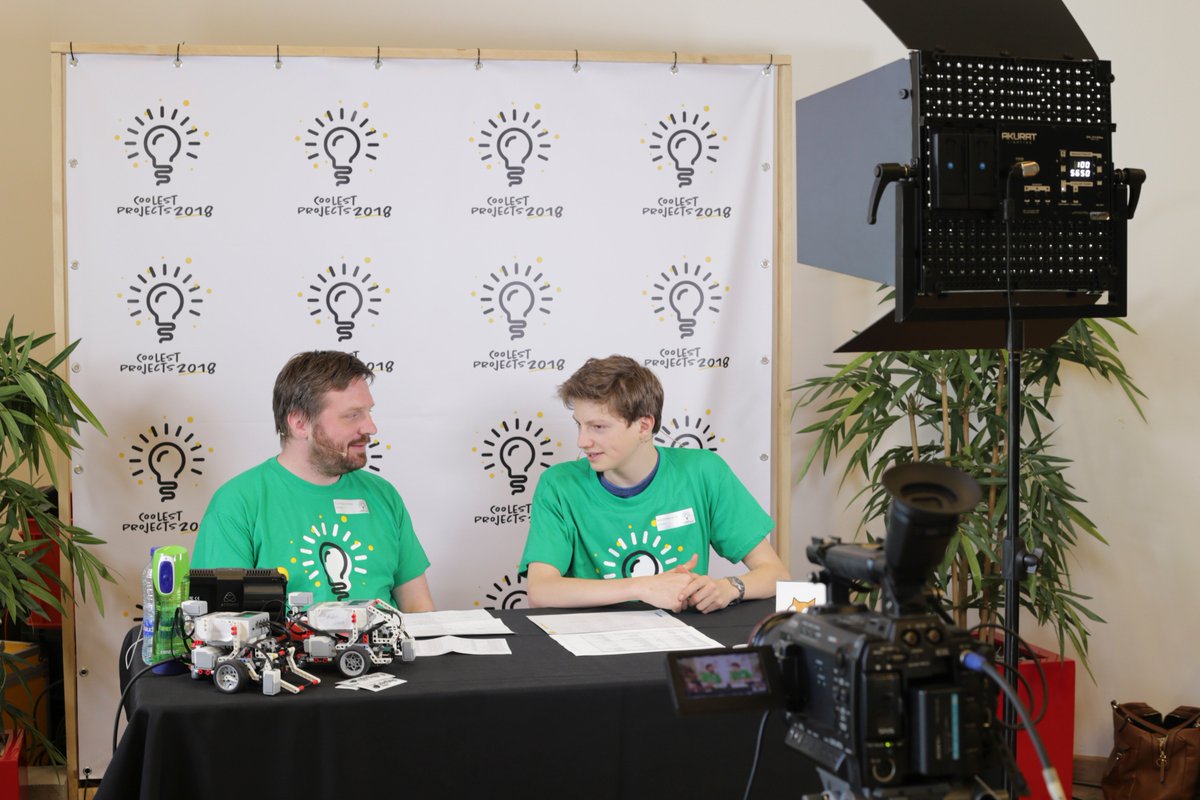CoderDojoBe's tweet photo. Zaterdag is het Coolest Projects! En ook wie niet van plan is om te komen heeft geen reden meer om maandagochtend niet te kunnen meepraten. Je kan ons volgen via onze Youtube livestream, onze Instagramstories, de podcast van tech 45 en natuurlijk via de hashtag #CPBE2019 https://t.co/iORruQuXoE