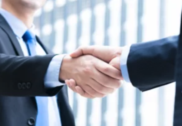 DealRoomInc's tweet photo. Our CEO, @KisonPatel, wrote an article for @businessdotcom about how to rethink #traditional approaches to M&amp;A, and the benefits of doing so.

Check it out! https://t.co/YT6oWPbpu5 https://t.co/HRkc4XhkQi