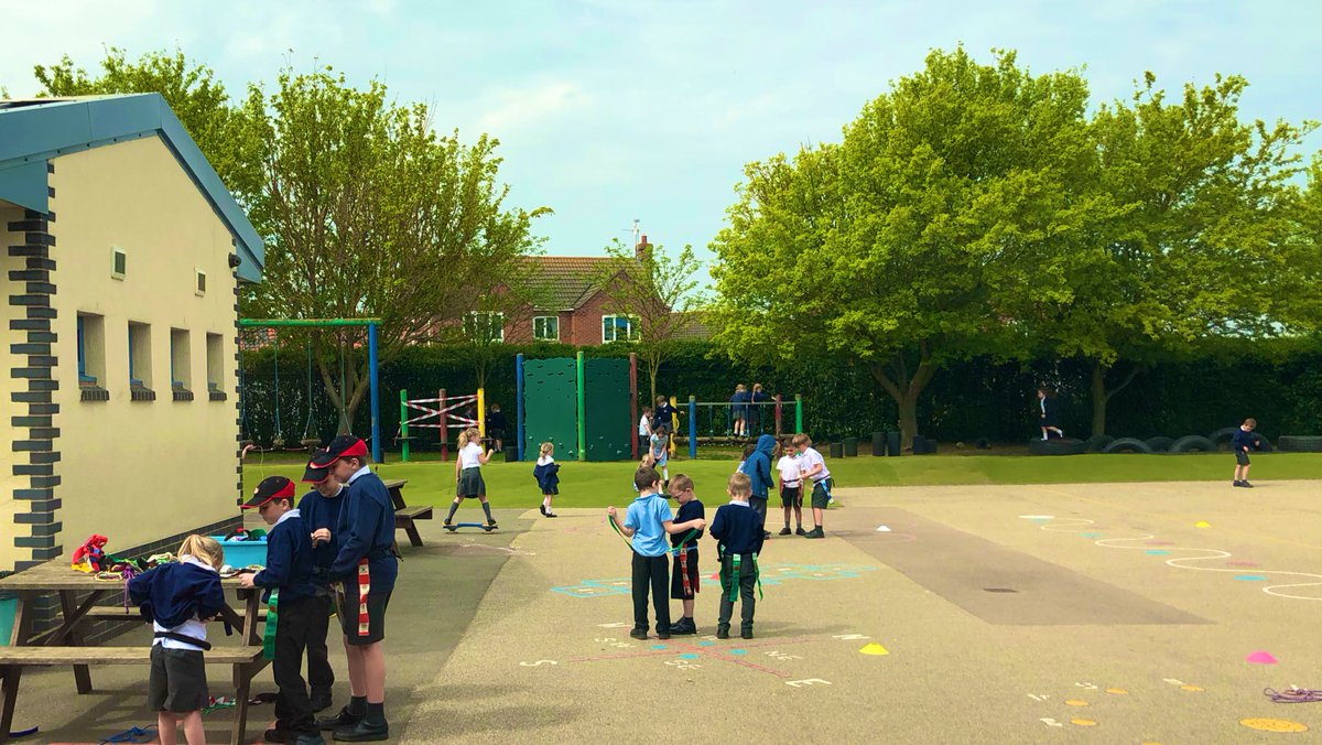 ClaypolePrimary's tweet image. Young Leaders in school were leading games/physical activities again today during lunchtime &amp;amp; active time.
#ActiveTime #ActiveApril #activehealthykids #activeforlife