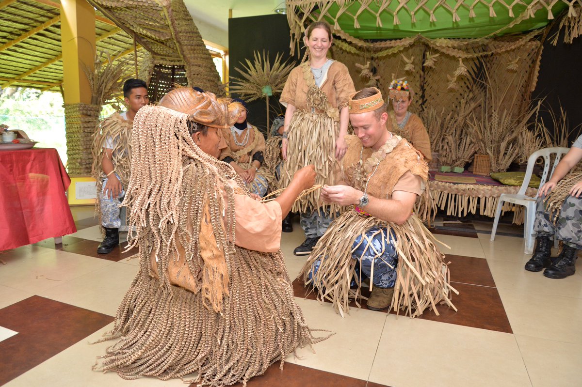 NatHydroCentre's tweet photo. Mutual Respect! Corporate Social Responsibility (CSR) Program between #NavyPeople @NatHydroCentre and @ADFinMalaysia at Mah Meri Cultural Village #PulauCarey. A great experience for everyone.

#NavyUpdate 
#IPE19 
#HMASCanberra 
#HMASNewcastle 
@tldm_rasmi https://t.co/Si3r8uVEe8