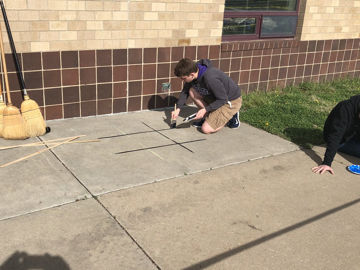 allencmca's tweet image. Shout out to @MrsMaldonado_2  and @Ms_Shook and her students for painting a problem solving mat, sensory paths, and games on our playground at #eeslearn.  We appreciate you! @USD418