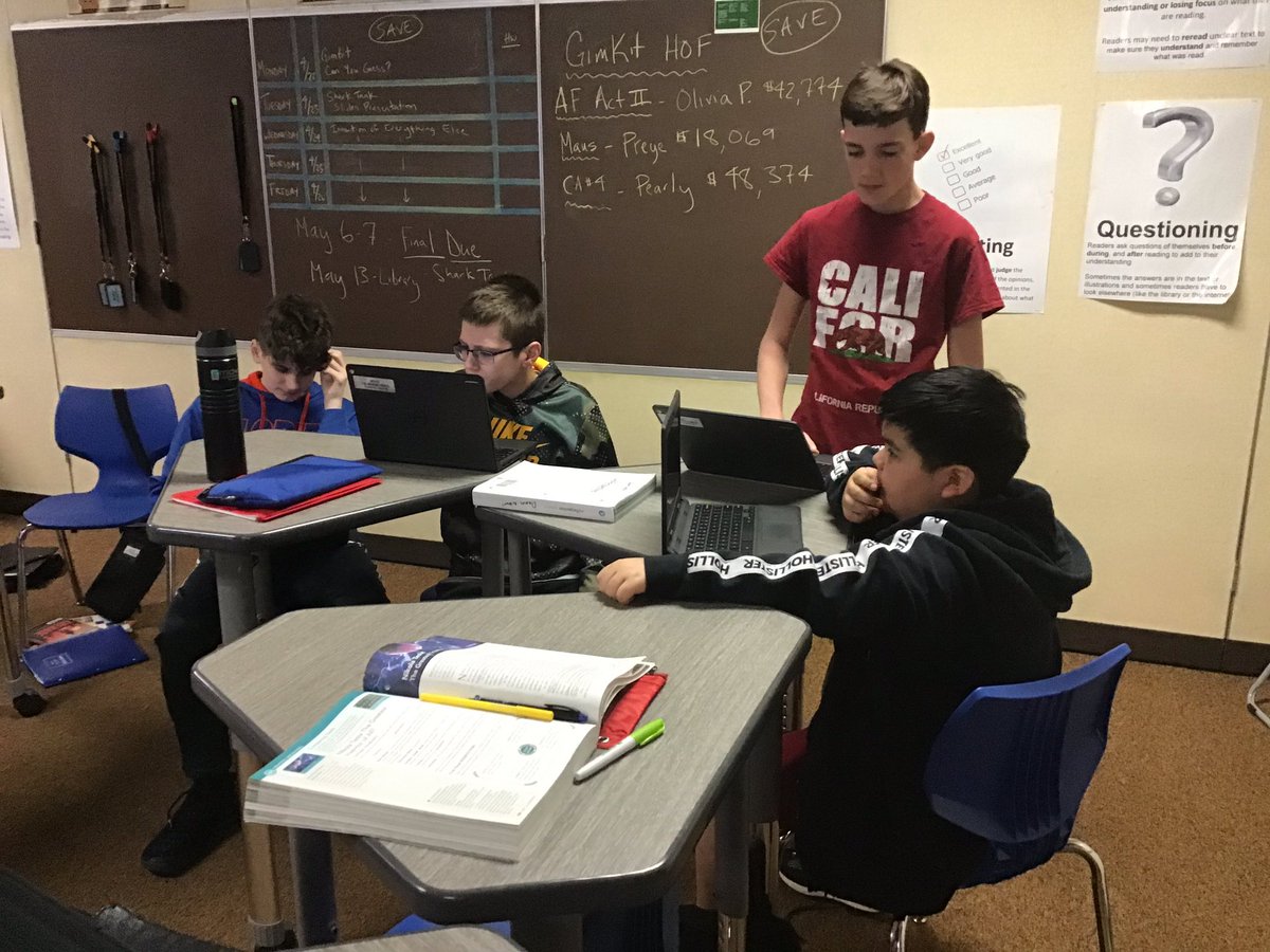 8thLa's tweet photo. It’s Shark Tank time! Students are working together to come up with the next great invention. #WeAre54 #Innovate54 #futureinventors #PBL https://t.co/5rTgZr2HFf