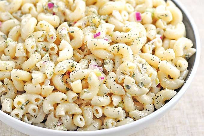This classic Macaroni Salad Recipe is a terrifically flavorful side dish that’s sure to be a crowd pleaser at any gathering all year round. bit.ly/2vvhoWD