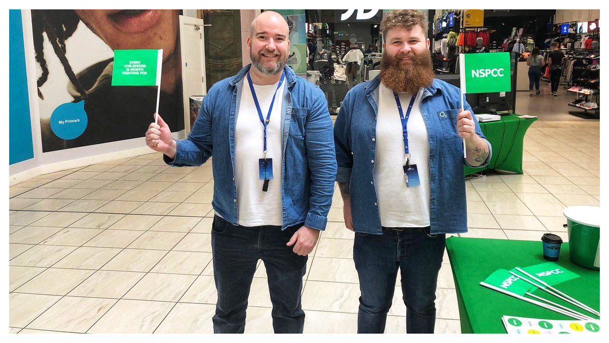 GuruMagherafelt's tweet image. Today I enjoyed giving out more free tech advice and helping raise money for The NSPCC in The Abbey Centre. 

#O2 #Guru #O2Guru #MyO2 #Magherafelt #MeadowLaneShoppingCentre #MMDCommunications #GuruInTheCommunity #NSPCC #AbbeyCentre