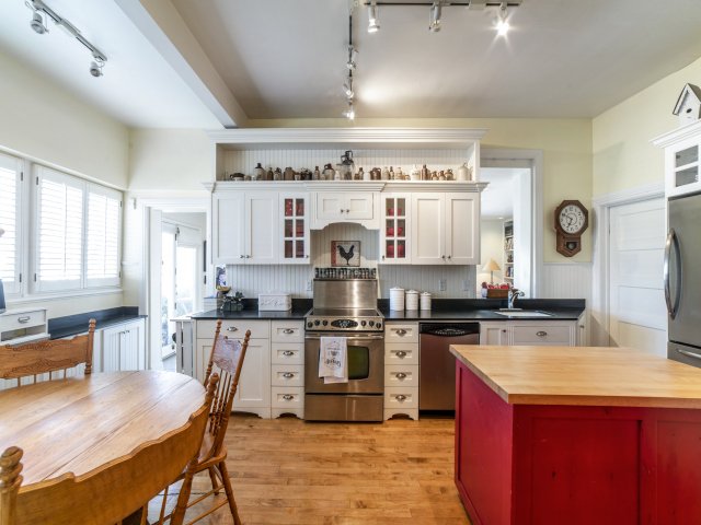 bigkeyreal's tweet photo. JUST LISTED IN SALT LAKE CITY'S SOUGHT AFTER "AVENUES". 1103 SECOND AVENUE, SLC. https://t.co/fuscNBF42U https://t.co/1XOfqlC4gF