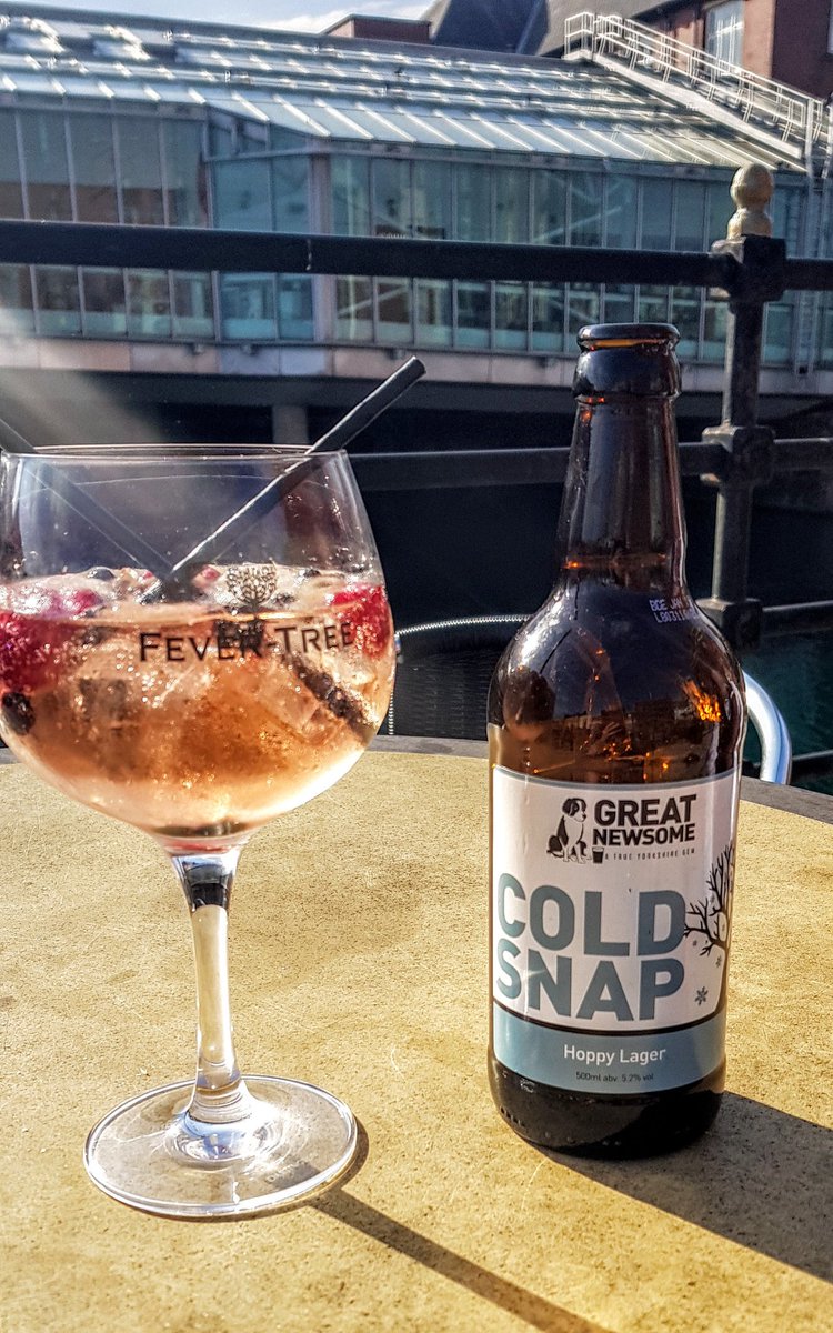 Just enough time to relax <a href="/McCoysCoffee/">McCoy's Coffee</a> after another successful business event today with <a href="/SteveJudge/">Steve Judge</a>
A big thank you to @evntphotoshull and @VIPCreativeHull for doing a fantastic job, we're really excited to see the end results 😁 
#gin #beer #Hull #BusinessConnectors