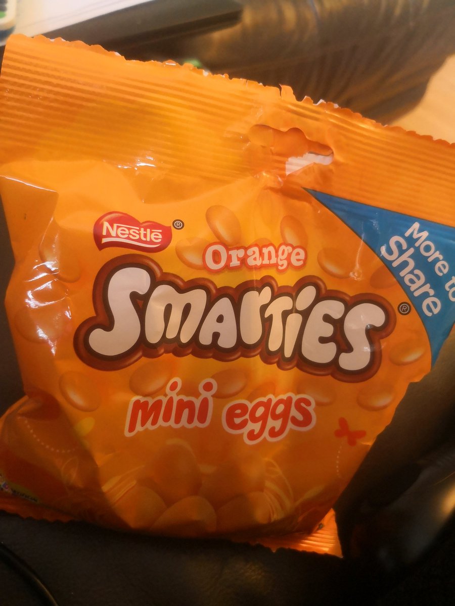 @thenitinsawhney No one wants to see his orange birthday suit. No one. Why you went and put that in my head, I've no idea.  Badman. Badbadman. 🤣 #OrangeMiniEggs