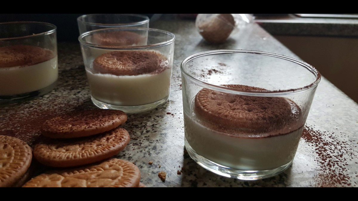 misrecetas_eu's tweet photo. NATILLAS de LECHE MERENGADA by @TRASTEAMOS EN MI COCINA - https://t.co/KnKWp2oxFb https://t.co/cqPIWBiiFH