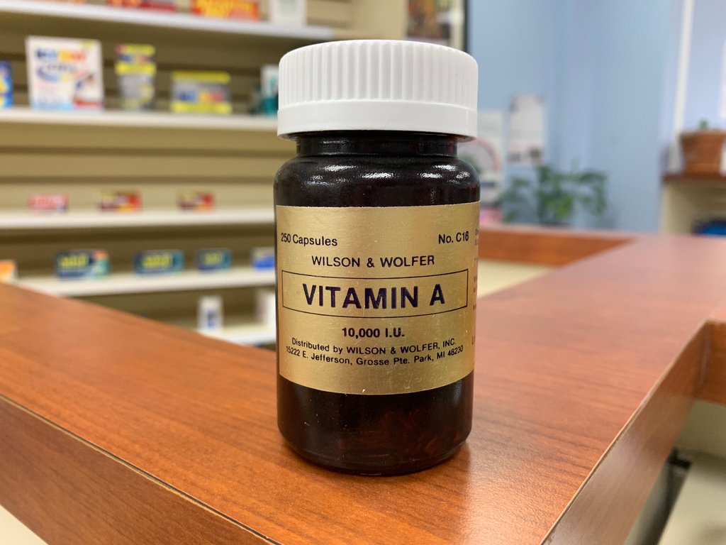 BeaconPointePha's tweet photo. Here at #BeaconPointe, we provide a wide range of vitamin products. Such as, Vitamin A which promotes healthy surface linings of the eyes, lungs, urinary, and intestinal tracts; it also helps the skin and mucous membranes function as a barrier to bacteria and viruses. https://t.co/DCgPEblfom