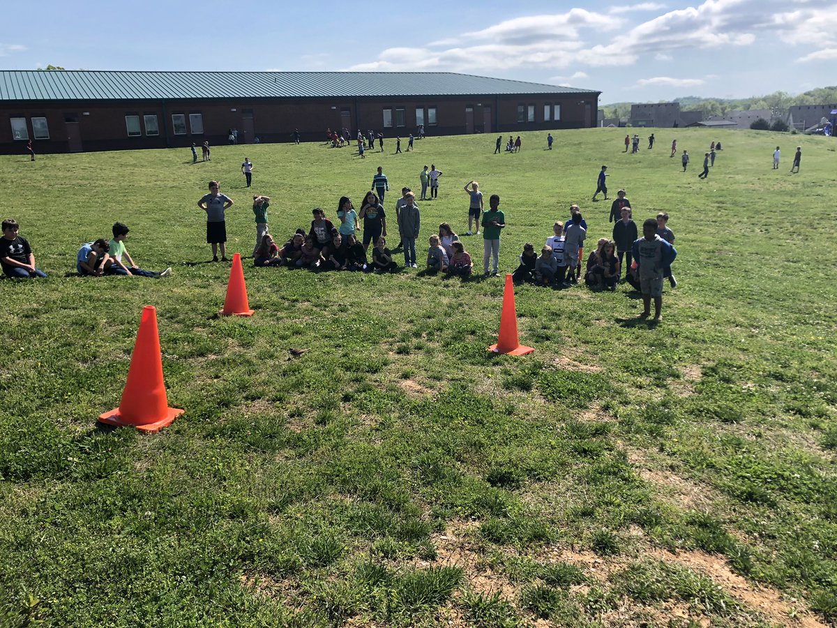 MayberrySarah13's tweet photo. Check out our budding scientist observing a bird protect her egg during recess! @pstrickland22 @MarvinWrightEle @mmwj76 @ashleeanne08 https://t.co/Olve1Yz3Uc