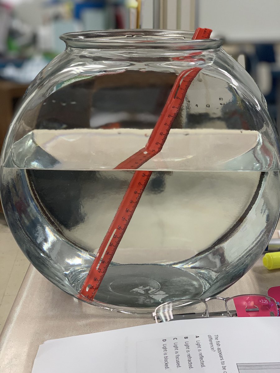 SLakay23's tweet photo. Is it REFRACTION or REFLECTION? Putting finishing touches on LIGHT review stations. @LStevensES @eMC_Squared_TDS @RickettsDeirdre @jmarti25HISD #LightBends #LightTravelsInAStraightLine #Bounces https://t.co/luKn6AqiWD