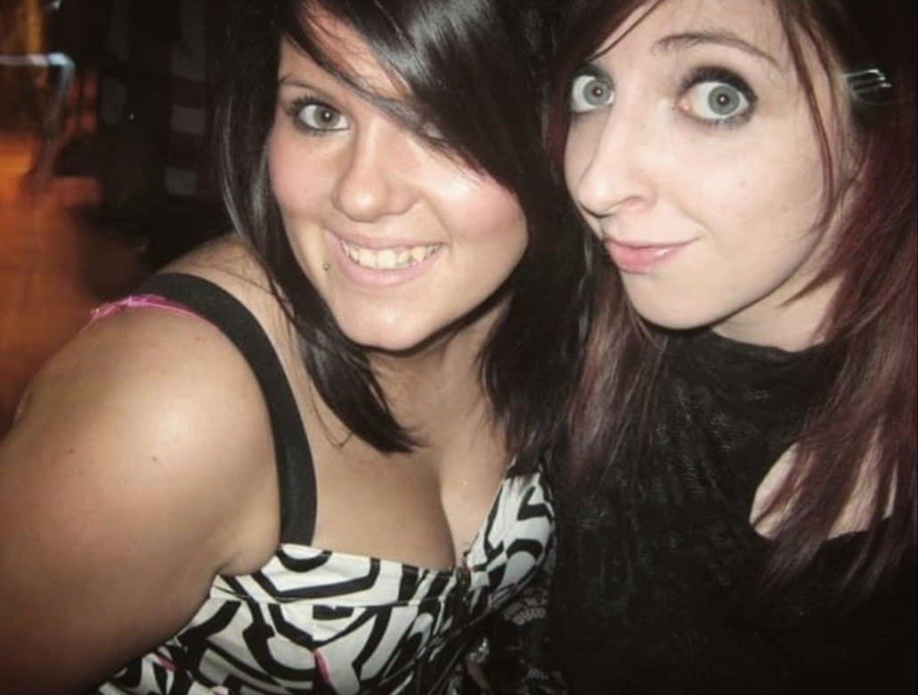 _LiMaMo_'s tweet photo. #HappyBirthday to my beautiful bestie @jaffaleeneexo 🥳🥰 Welcome to Club 30 - ya gonna love it ❤ And don't kill me for the couple of #throwback photos here - I couldn't resist 😝 #loveher #birthdaygirl #shedaone https://t.co/qtzHl0DzFM