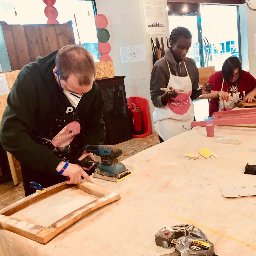PIPLDN's tweet image. Today was @petitmiracles workshop day and students were working hands on their #Furnitureupcycle project! #SkillsForWork #LearningAbilities #Charity 👉Know of any workshop that our students with #LearningDisabilities could take part? Contact us! piponline.org.uk