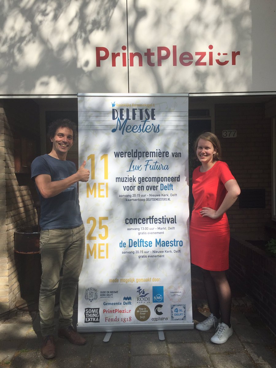 Mooie tweede match van Delftse Beursvloer van <a href="/DUitdaging/">Delftse Uitdaging</a> met <a href="/harmoniedelft/">Harmoniekapel Delft</a> vandaag uitgevoerd: een mooie banner voor Lux Futura en Delftse Meesters! Leuk om steentje bij te dragen. OokA2 posters en flyers verzorgd.