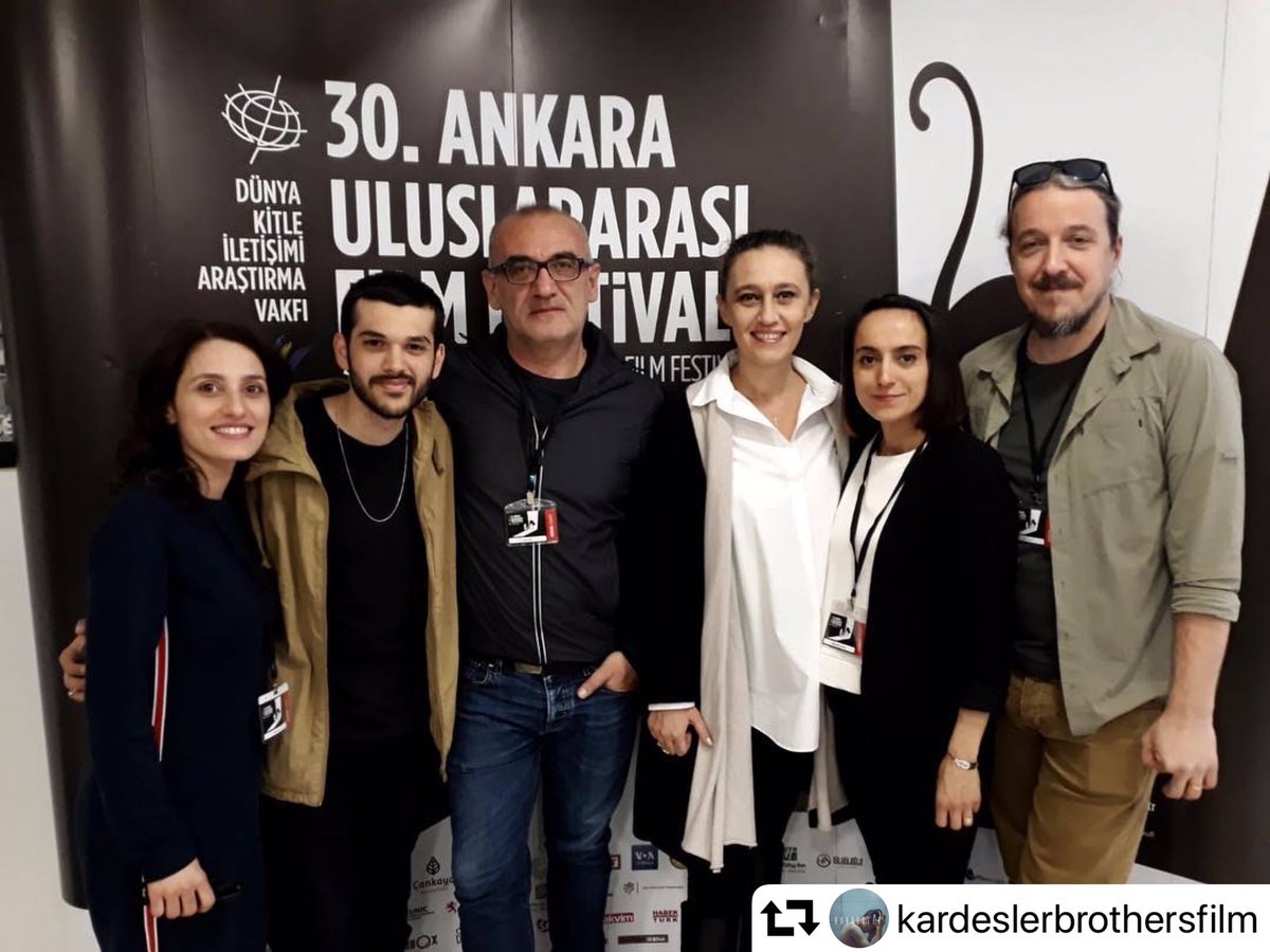 kardeslerfilm's tweet photo. 30. Ankara Uluslararası Film Festivali gösterimimiz, Ankara seyircisiyle yaptığımız keyifli ve kalabalık sohpetle sona erdi. Teşekkürler Ankara  🐈 🎥 @AnkaraUFF 

#AUFF2019 
#AUFF30 
#ÖmürAtay
#KardeşlerFilm 
#BrothersFilm 
#CanerŞahin
#GözdeMutluer
#YiğitEgeYazar
#FundaÖdemiş https://t.co/6D98NEEEvS