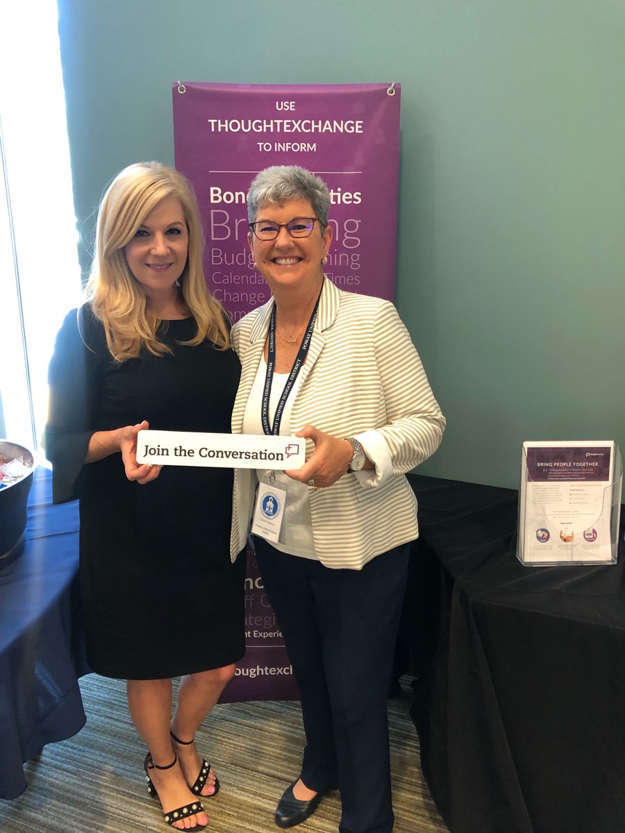 thoughtxchng's tweet photo. We're delighted to see @HeidiBaker_Te in #SanDiego and in such great company! Thank you @PowayUnified for hosting the @WSBConsortium and to @RightAtSchool for teaming up with us to sponsor tonight's pre-dinner reception. #bringpeopletogether #Leadership #EdLeaders https://t.co/QT5WdM1jwZ