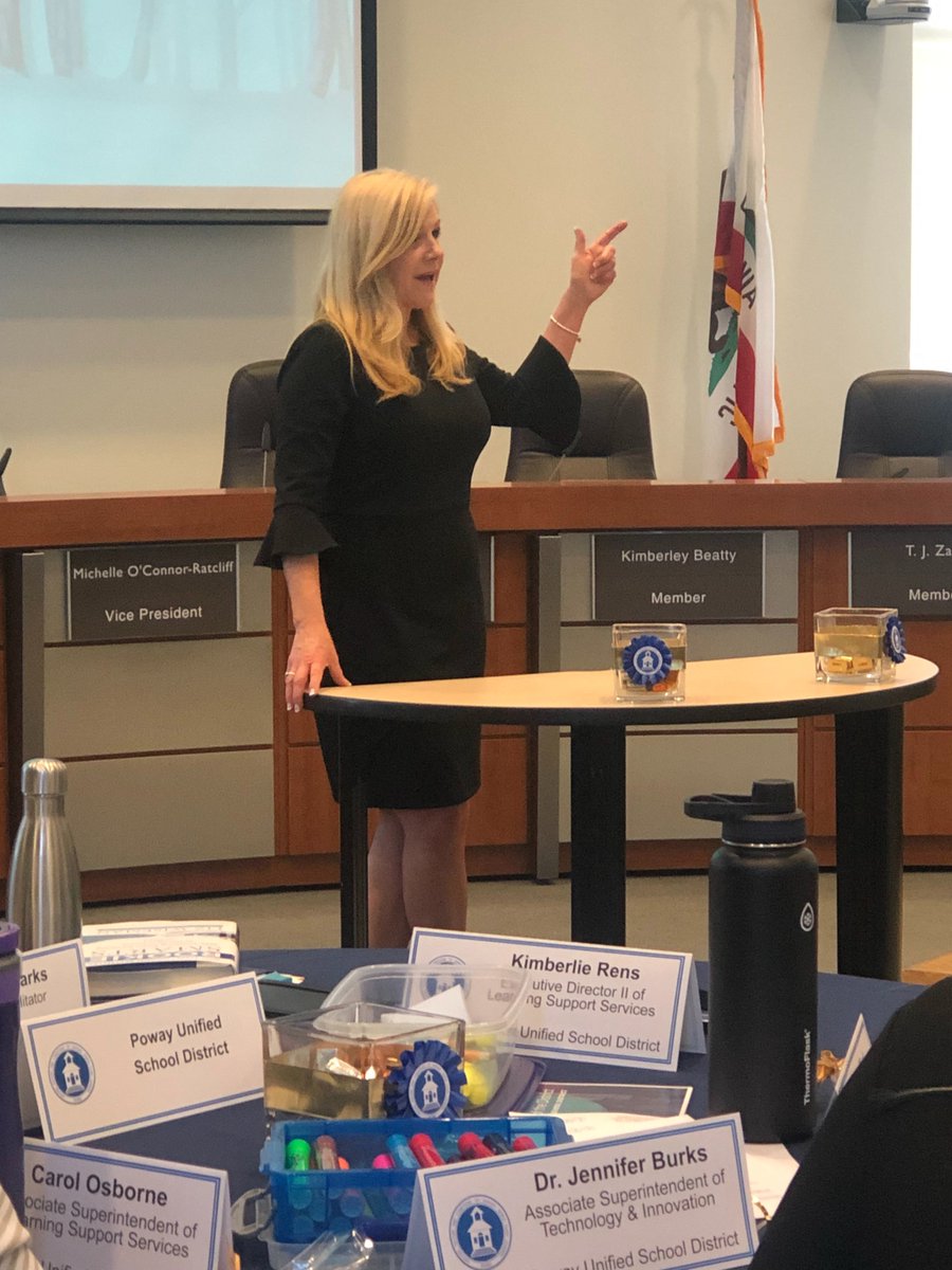 thoughtxchng's tweet photo. We're delighted to see @HeidiBaker_Te in #SanDiego and in such great company! Thank you @PowayUnified for hosting the @WSBConsortium and to @RightAtSchool for teaming up with us to sponsor tonight's pre-dinner reception. #bringpeopletogether #Leadership #EdLeaders https://t.co/QT5WdM1jwZ