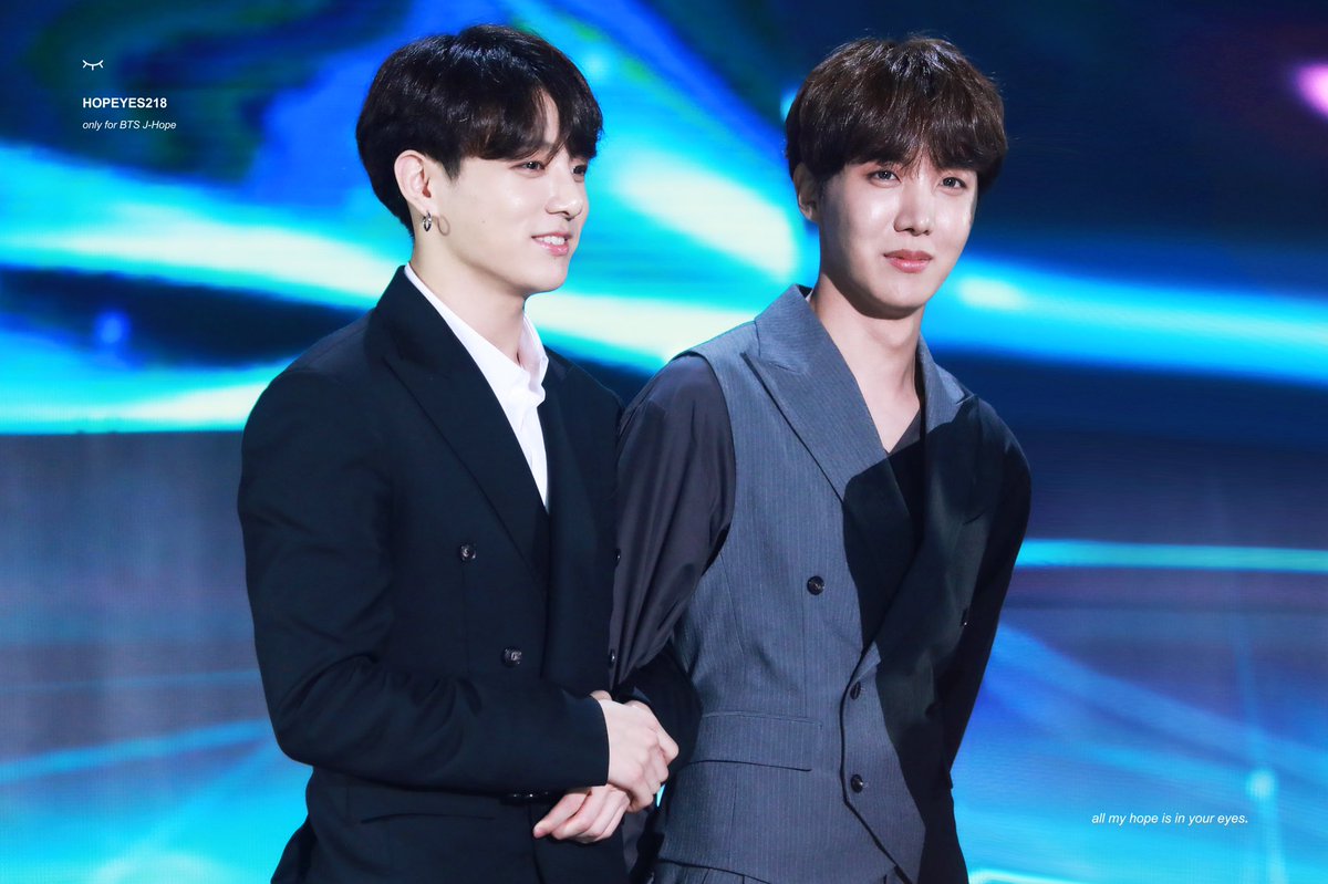 190424 더펙트
홉:??😂😂😂
#제이홉 #호석 #호비 #JHOPE
#BBMAsTopSocial BTS <a href="/BTS_twt/">방탄소년단</a>