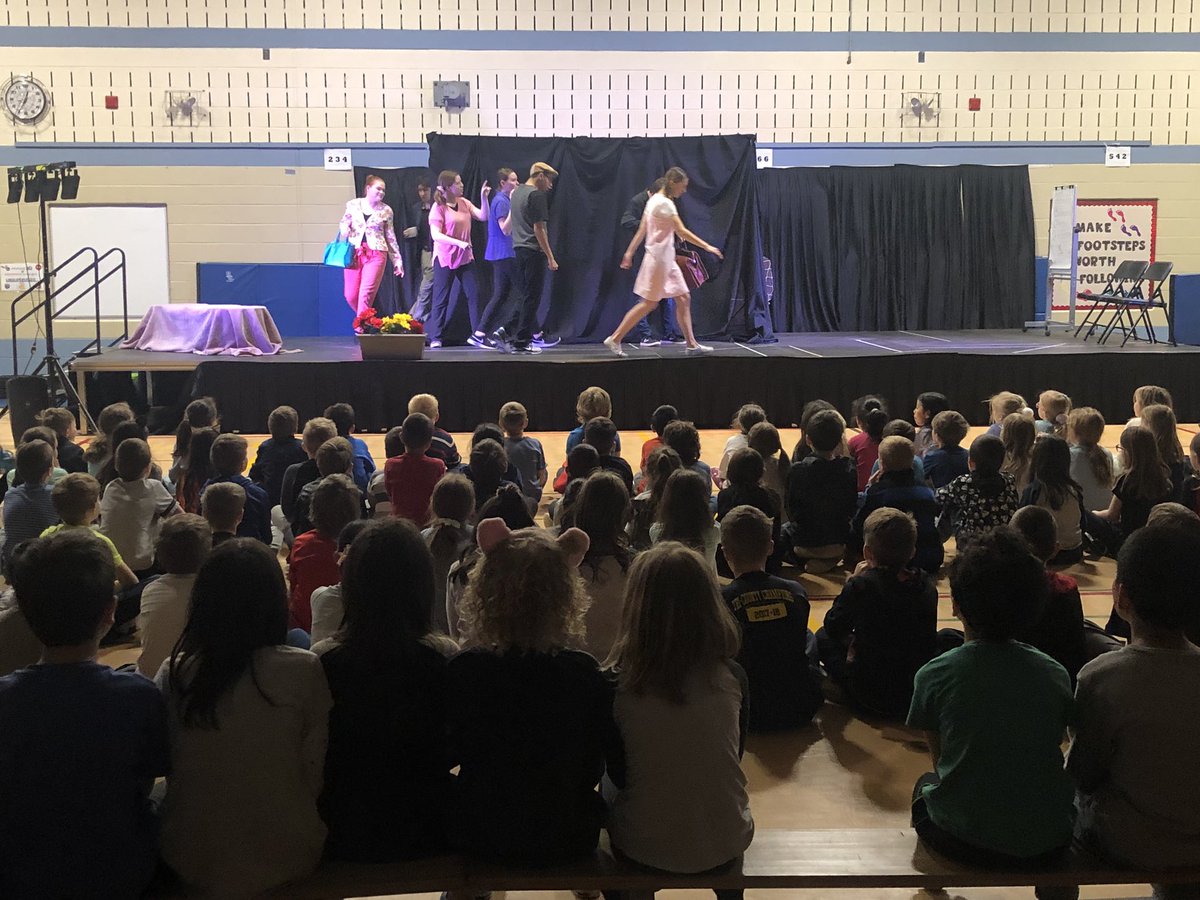 Thanks to the students from <a href="/HaydenHuskies/">Hayden Huskies</a> <a href="/RodgersDrama/">RodgersDrama</a> for performing The Pirates Next Door to our Grade 2’s and 3’s.