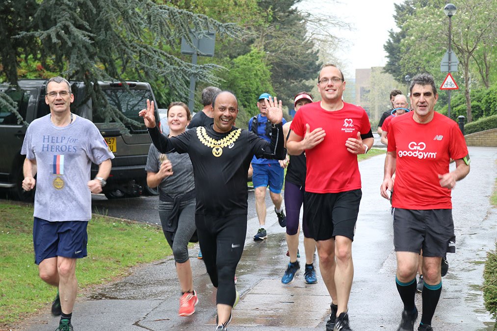 We joined Swindon Mayor @junabali on the fourth leg of his Swindon marathon as he set out from Polaris House to raise money for @swindonharbour, @TwigsSwindon and @Swindon105_5. Good luck with the final miles and you can donate online localgiving.org/appeal/Mayorss…