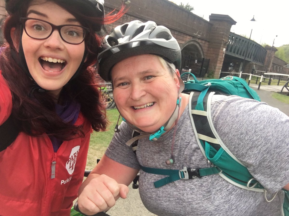 emilyysortit's tweet image. Commute home and look who I bump into! @GillianYsortit heading back to work from Dumbarton  🚲 💪 #CarbonSaving and #BehaviourChanges amongst staff is real at @ysortit #GAMEON 😉 @CCFScot @LauraYsortit @LyndseyYsi @Theresa_YSI_YC @JayYSortit1 @RachelYsortit