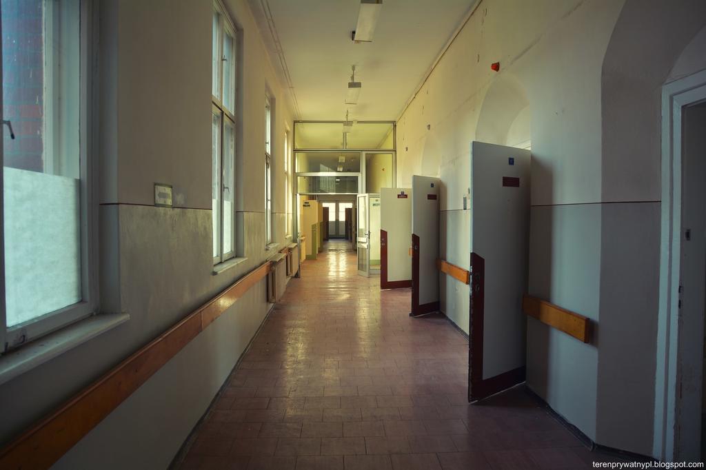 oblivionstate's tweet photo. Report on the forum of a closed hospital in Poland from 2018. #oblivionstate #abandonedplaces #urbanexploration #urbex
https://t.co/EqjxyPBSjC https://t.co/6Z8xZIHRmt