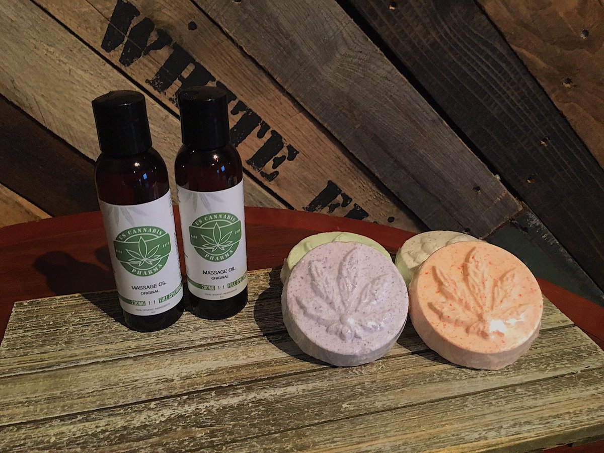NativeRemedyOK's tweet photo. Need a spa day? We have bath bombs and massage oil in!! 🛁🤗 https://t.co/DRDeWTNCTe