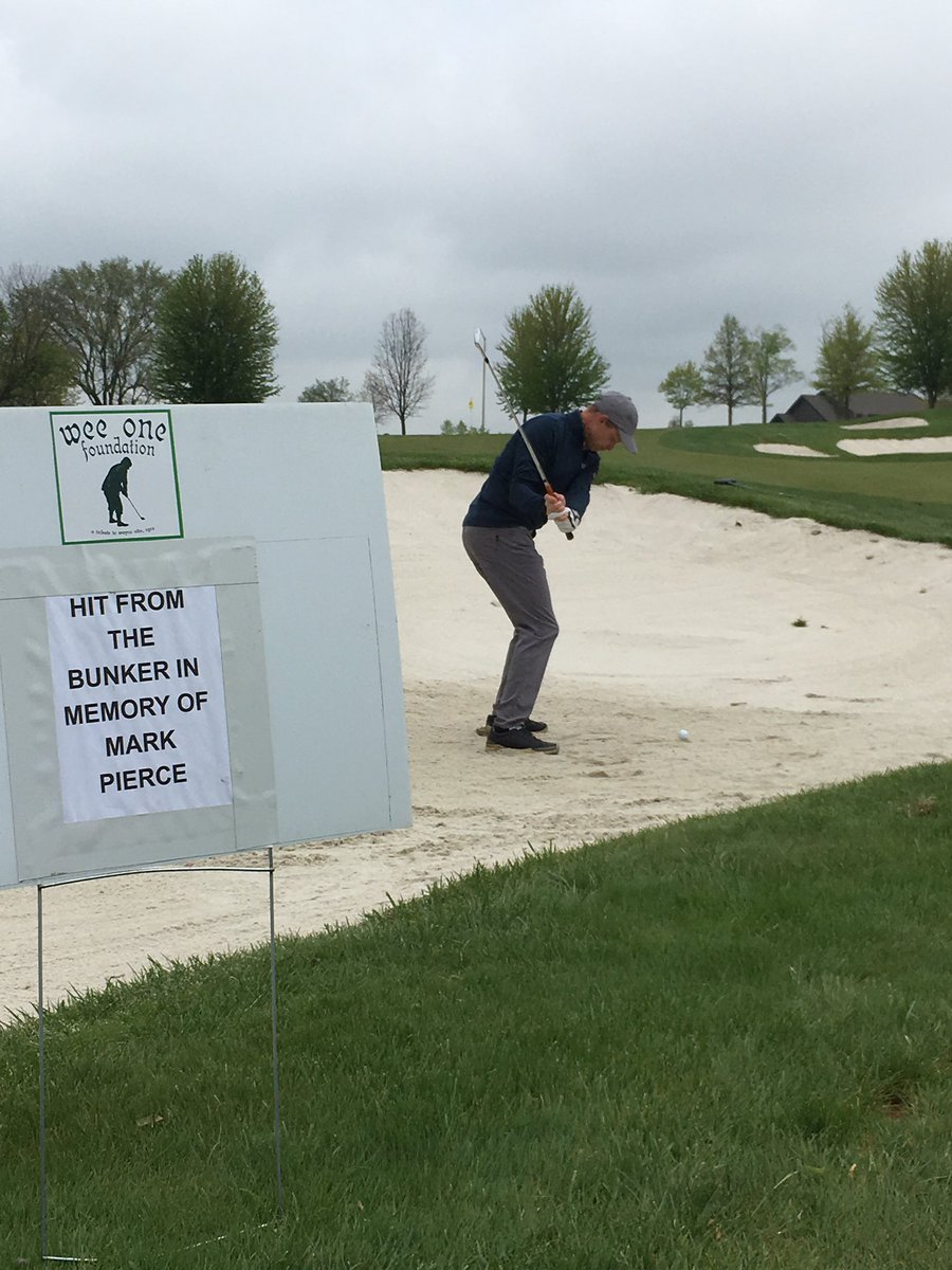 ECGrowProTurf's tweet photo. Our fantastic salesman Keith Woodruff and Luke Cella with @wee1foundation are having a great time at the golf outing today! #weeone #golfouting #ecgrowproturf https://t.co/9YyzZnRdVW