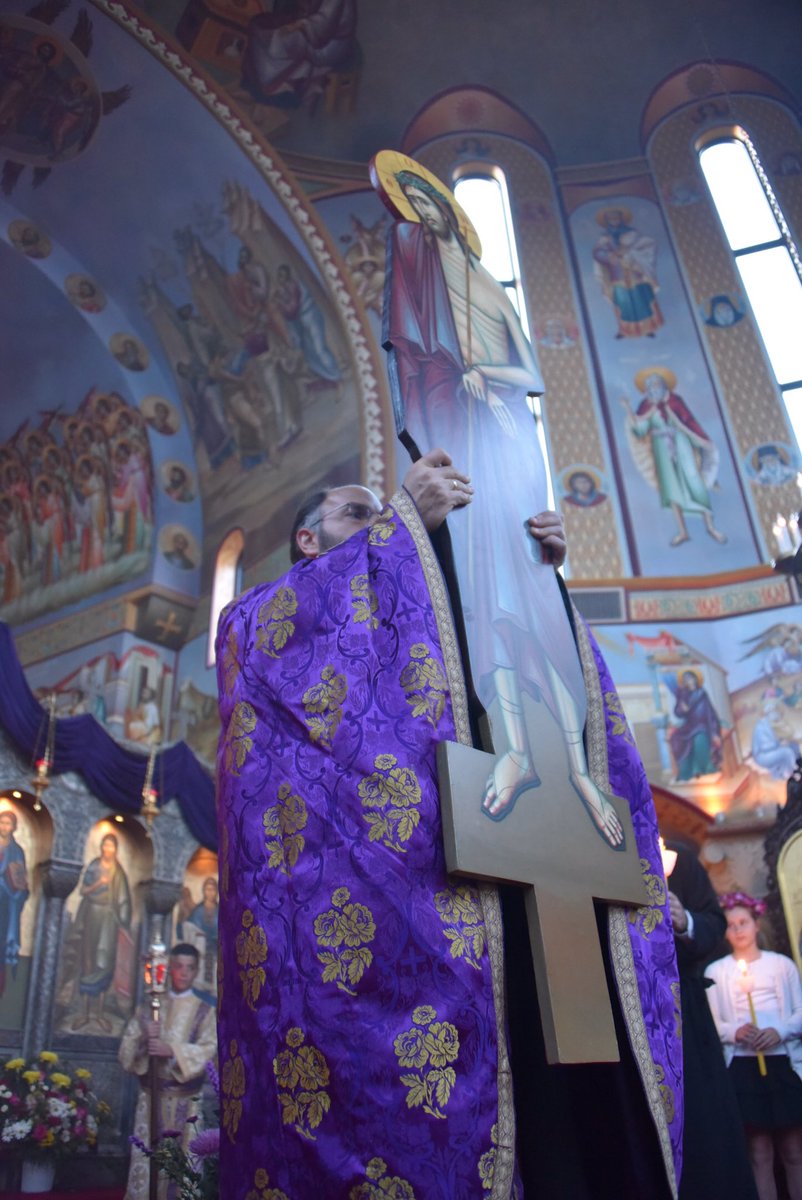 FrEliasVillis's tweet photo. “Behold the Bridegroom....” #holyweek #orthodoxchristianholyweek #theLambofGod #alwaysforgiven #extremehumility #mercyofChrist #ultimatesacrifice #love #mercy https://t.co/SqjyTLygI8