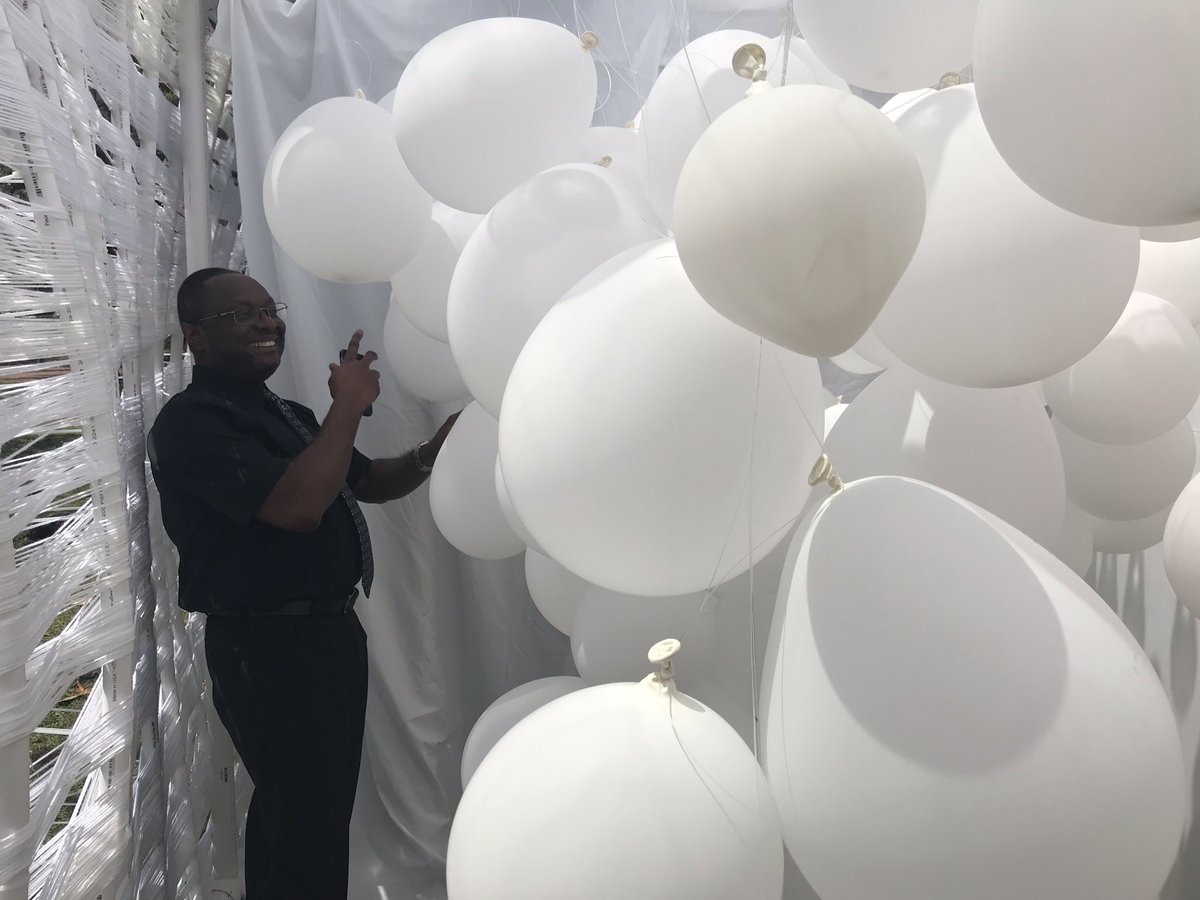 UFdcp's tweet photo. .@UFDCPDean had a lot of fun visiting Float UF and their project with @umatterwecare. Go check it out in the Plaza of the Americas until 2pm today. #OneDCP #ufloat #umatterwecare https://t.co/Aq3p2sw5jy
