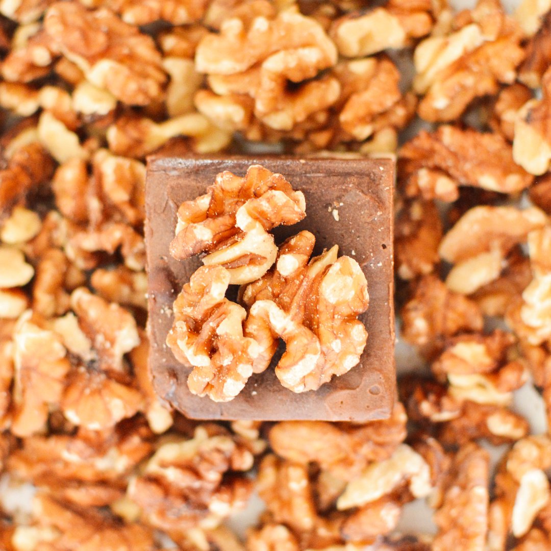 sofudgingdelish's tweet photo. Creamy, crunchy, sweet, and salty. Chocolate Walnut is the perfect flavor to satisfy any craving.

#sofudgingdelicious #fudge https://t.co/QsUPoryNPU