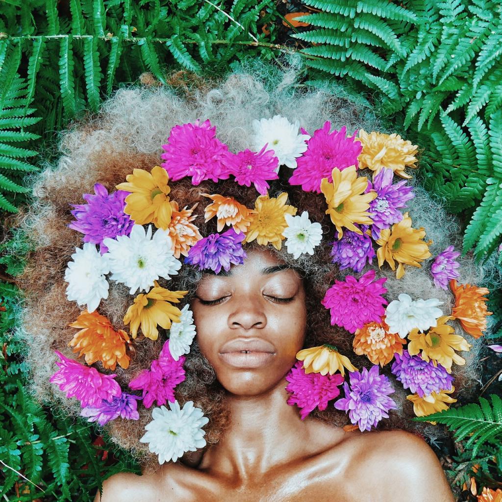 SheaMoistureCA's tweet photo. The ultimate #HairGoals to remind you that your curls are as beautiful as you are. Take care of them and take care of yourself #BlackGirlMagic // Photo Credits: @ezekixl https://t.co/1kjnKjXLFL