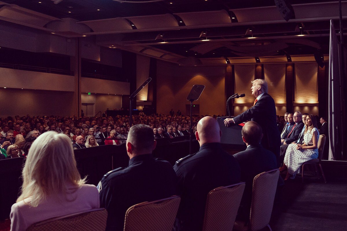 Melania Trump 45 Archived tweet media