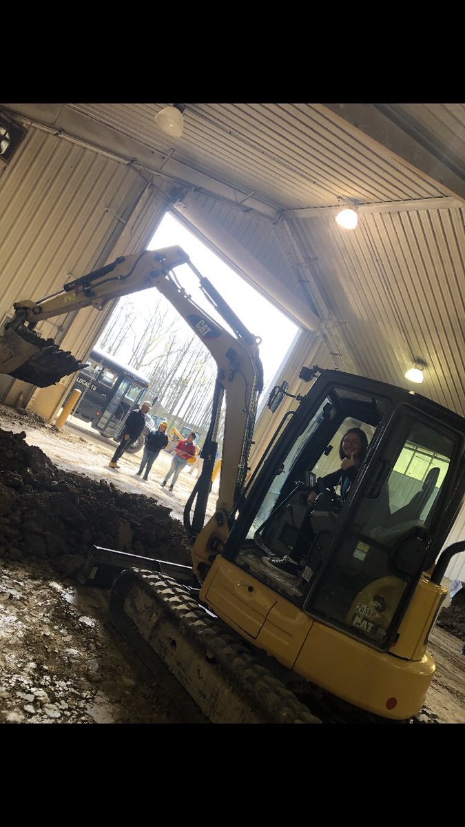 Otsego_HS's tweet photo. Shout out &amp; thanks to Operating Engineers Apprenticeship &amp; Training Local 18 for #SheDig #Opportunity #WomeninConstruction Very appreciative for this amazing opportunity. #TheOtsegoKnights https://t.co/Bm3c5bGHdm