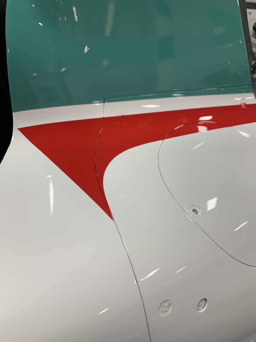 Dalton_Kellett's tweet photo. Fresh coat of paint on the #67 for May! 

#JuncosRacing #GoGreen
#TeamCooperTire #RoadToIndy 
#KLINE67 https://t.co/MKhDd8pdS6